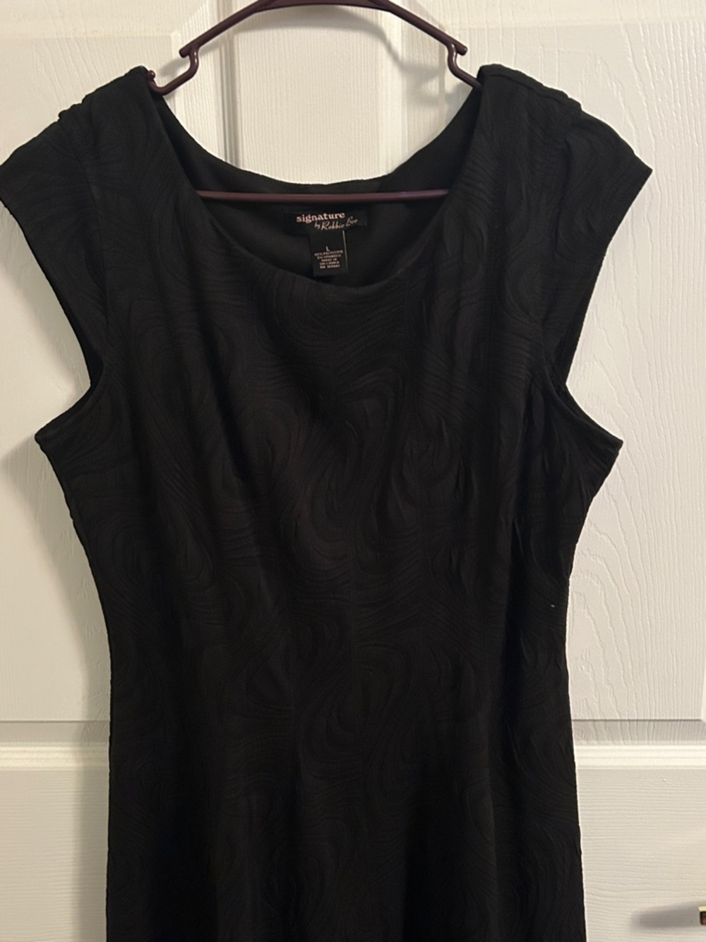 Signature by Robbie Bee Black Cap Sleeve Textured Knit Top